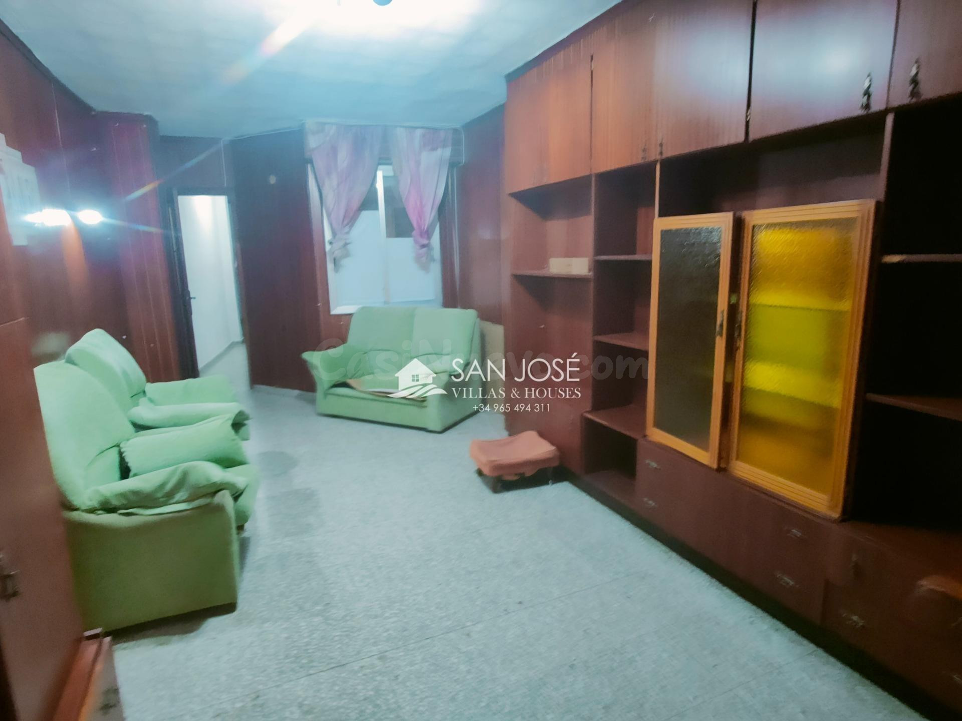 VENTA DE PISO EN PLENO CENTRO DE ASPE - foto 3