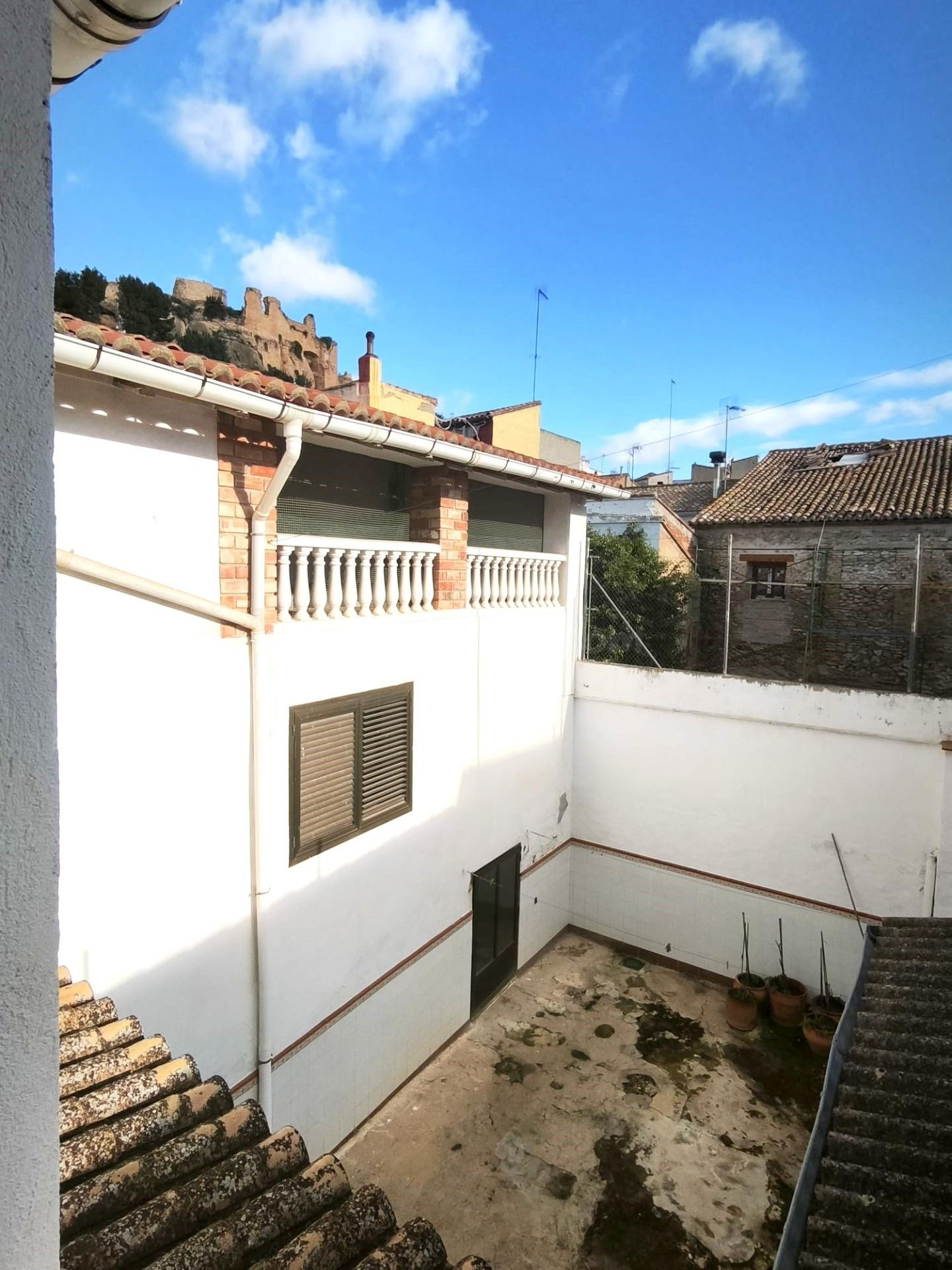 ESTUPENDA CASA SEÑORIAL EN MONTESA