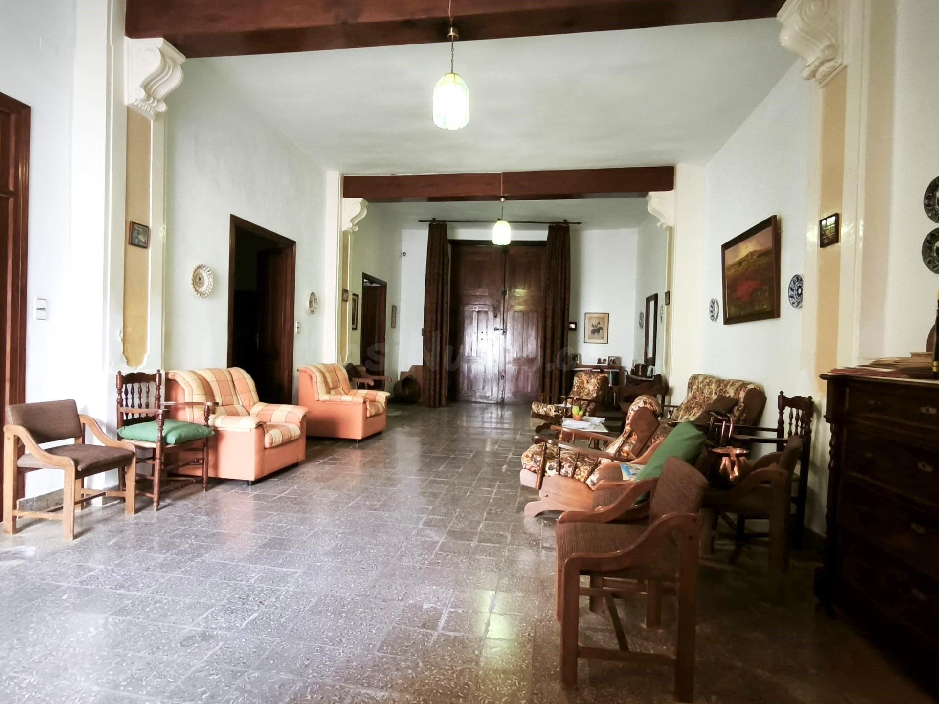 ESTUPENDA CASA SEÑORIAL EN MONTESA - foto 4