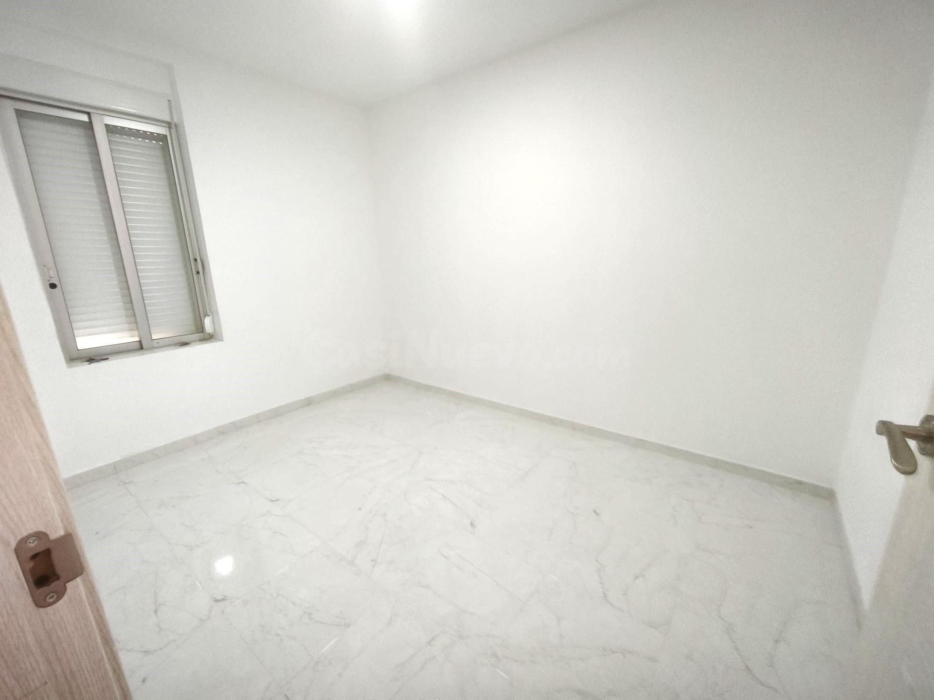 Amplia Planta Baja Reformada en Beniganim por €125,000 - foto 4