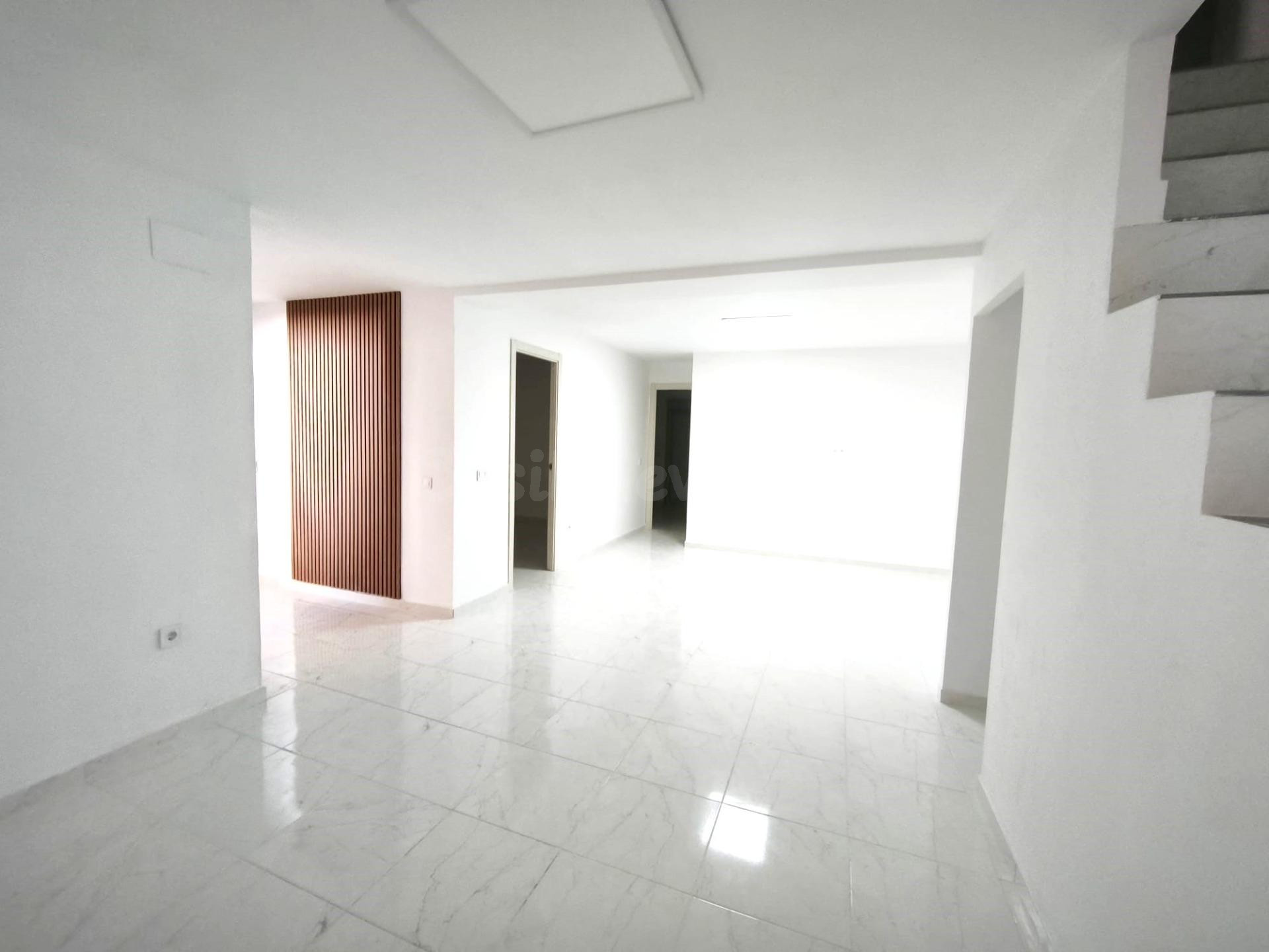 Exclusivo Piso Reformado en Beniganim con dos terrazas priva - foto 2