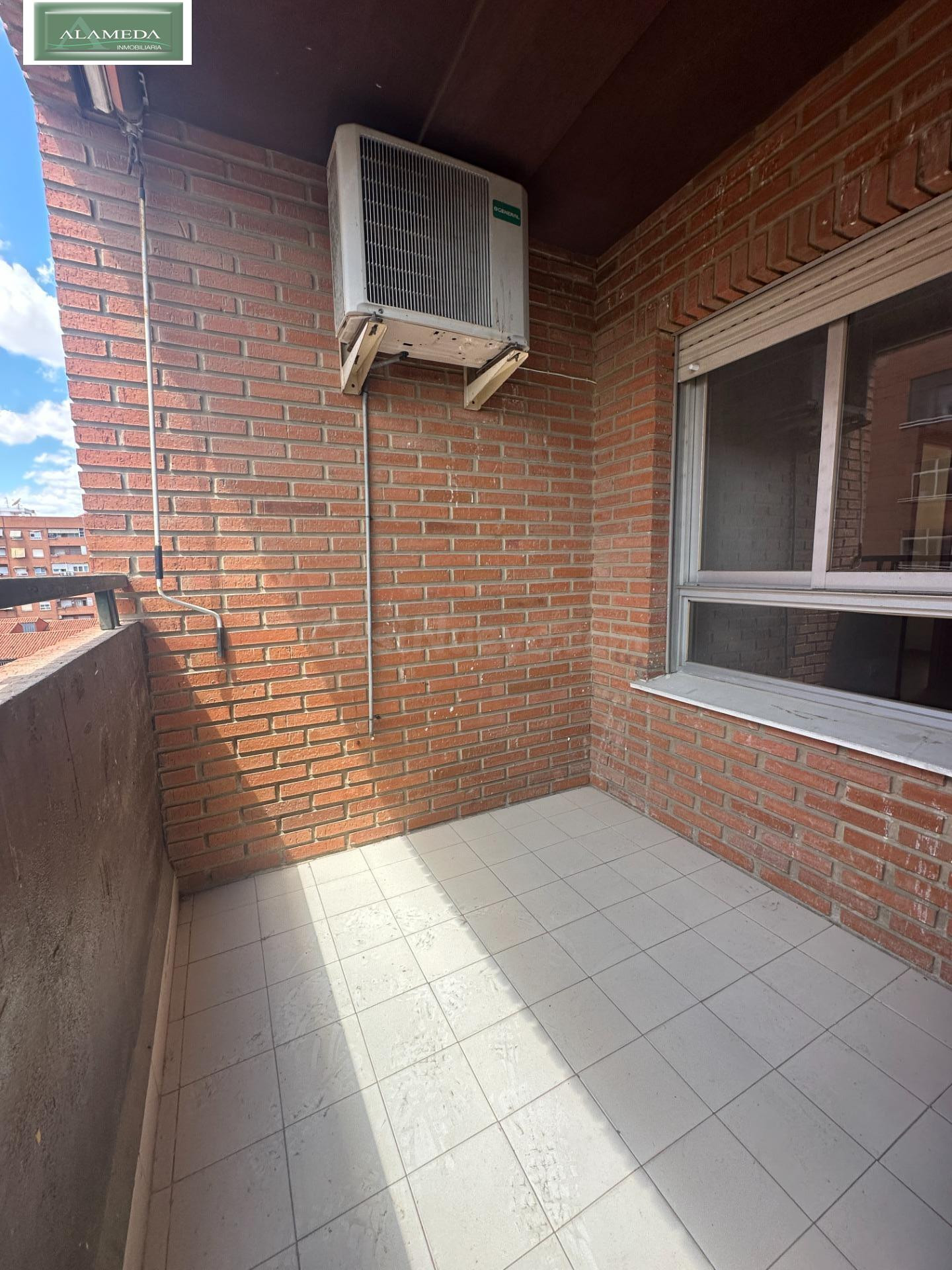 VIVIENDA EN L`HORTE DE SENABRE