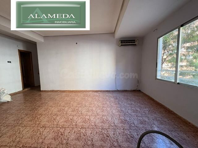 Gran oportunidad en Valencia - foto 2