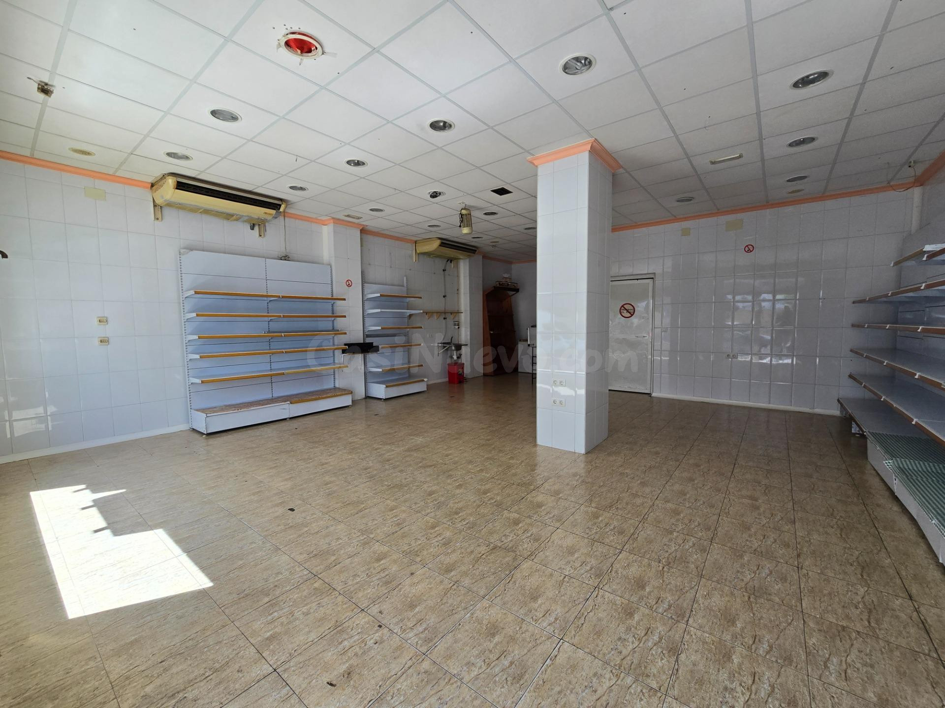 LOCAL COMERCIAL - foto 2