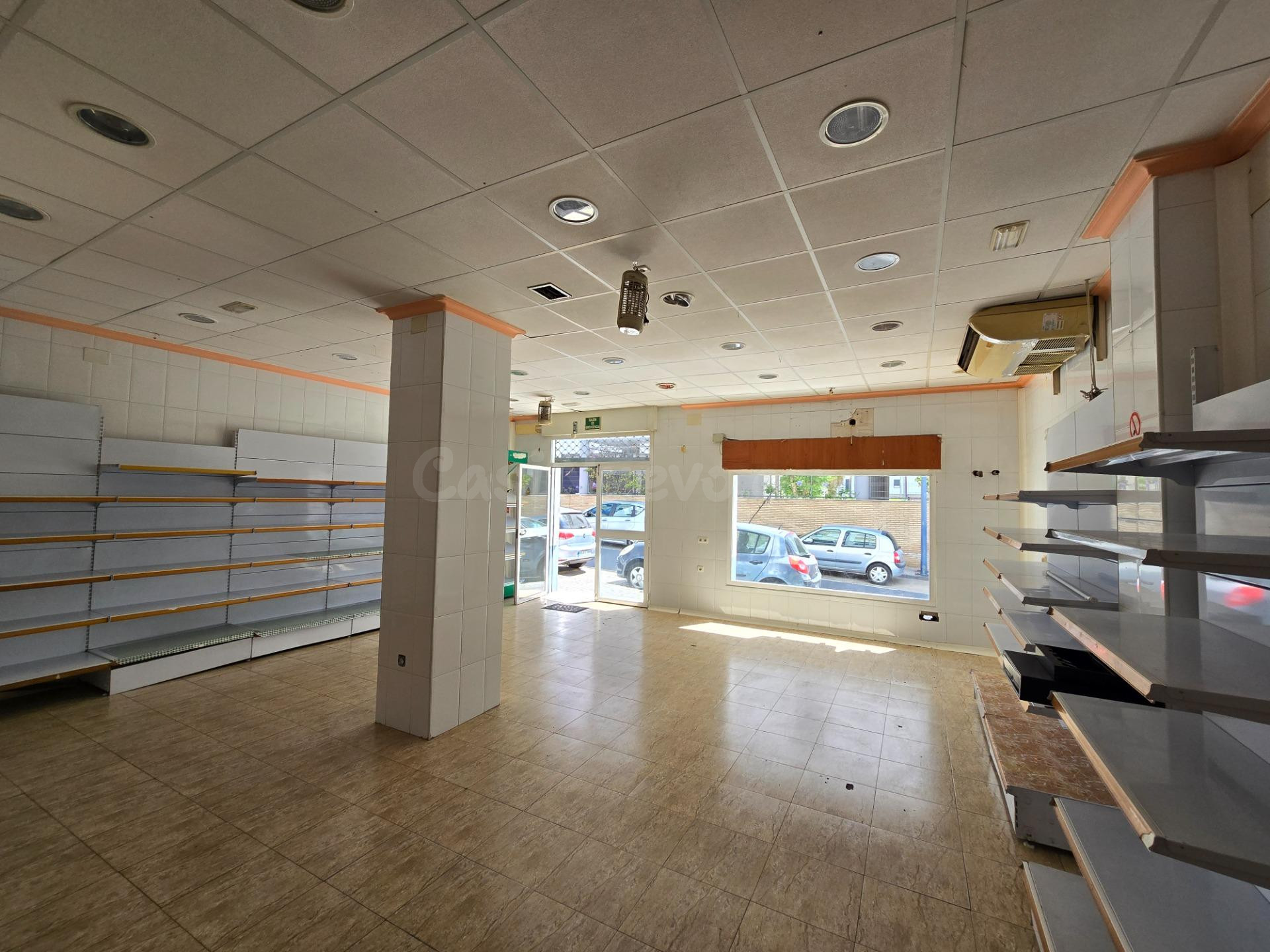 LOCAL COMERCIAL - foto 4