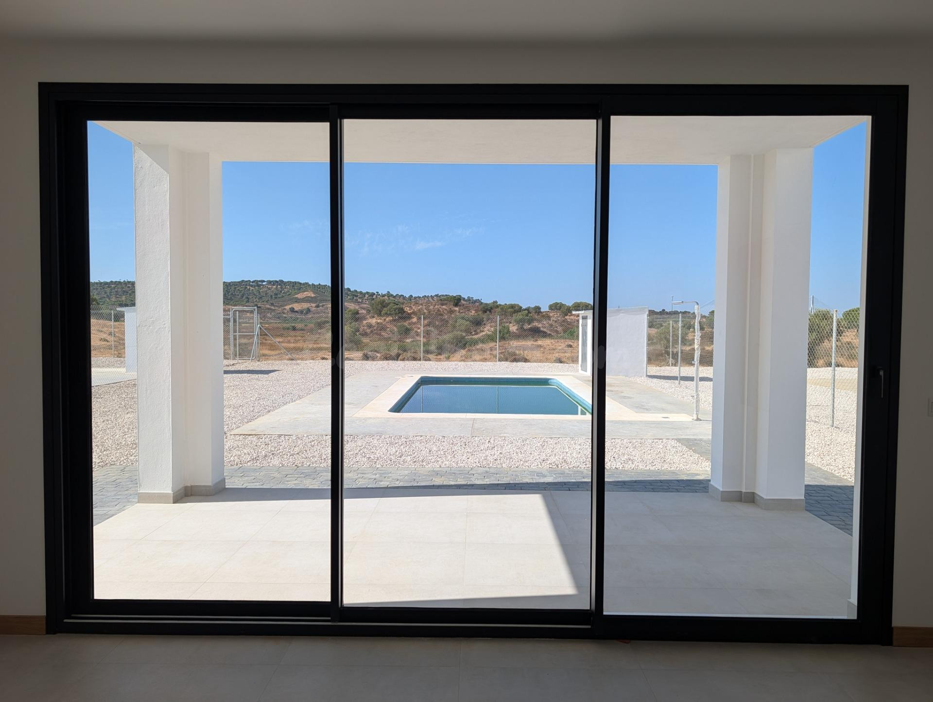 OBRA NUEVA PROMOCIÓN DE 6 CHALETS INDEPENDIENTES CON PISCINA - foto 5