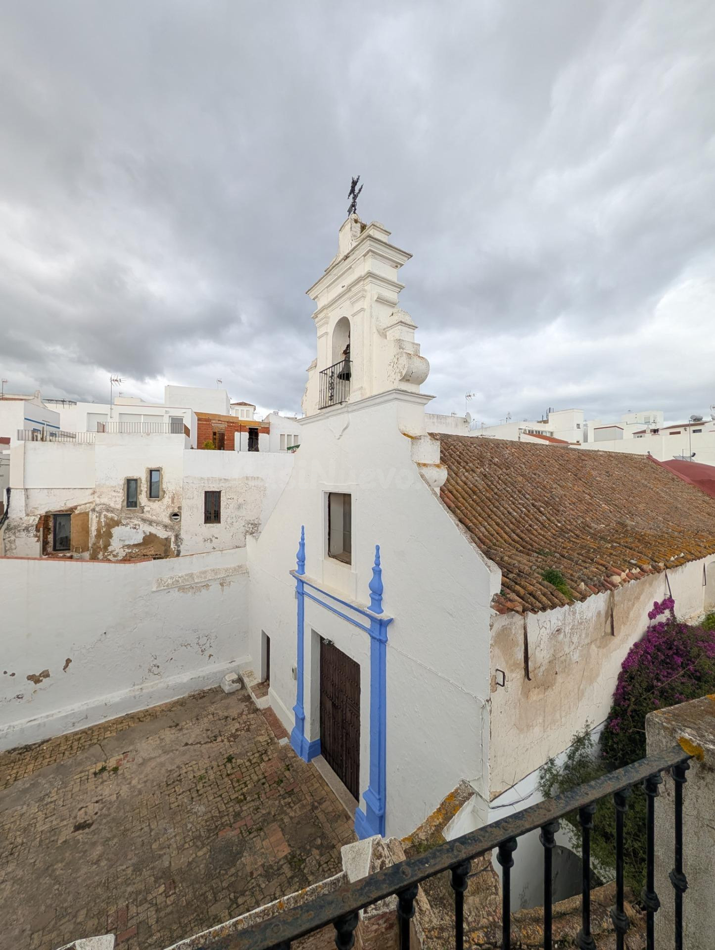 Casa Adosada en el Corazón de Ayamonte - Oportunidad Única 1