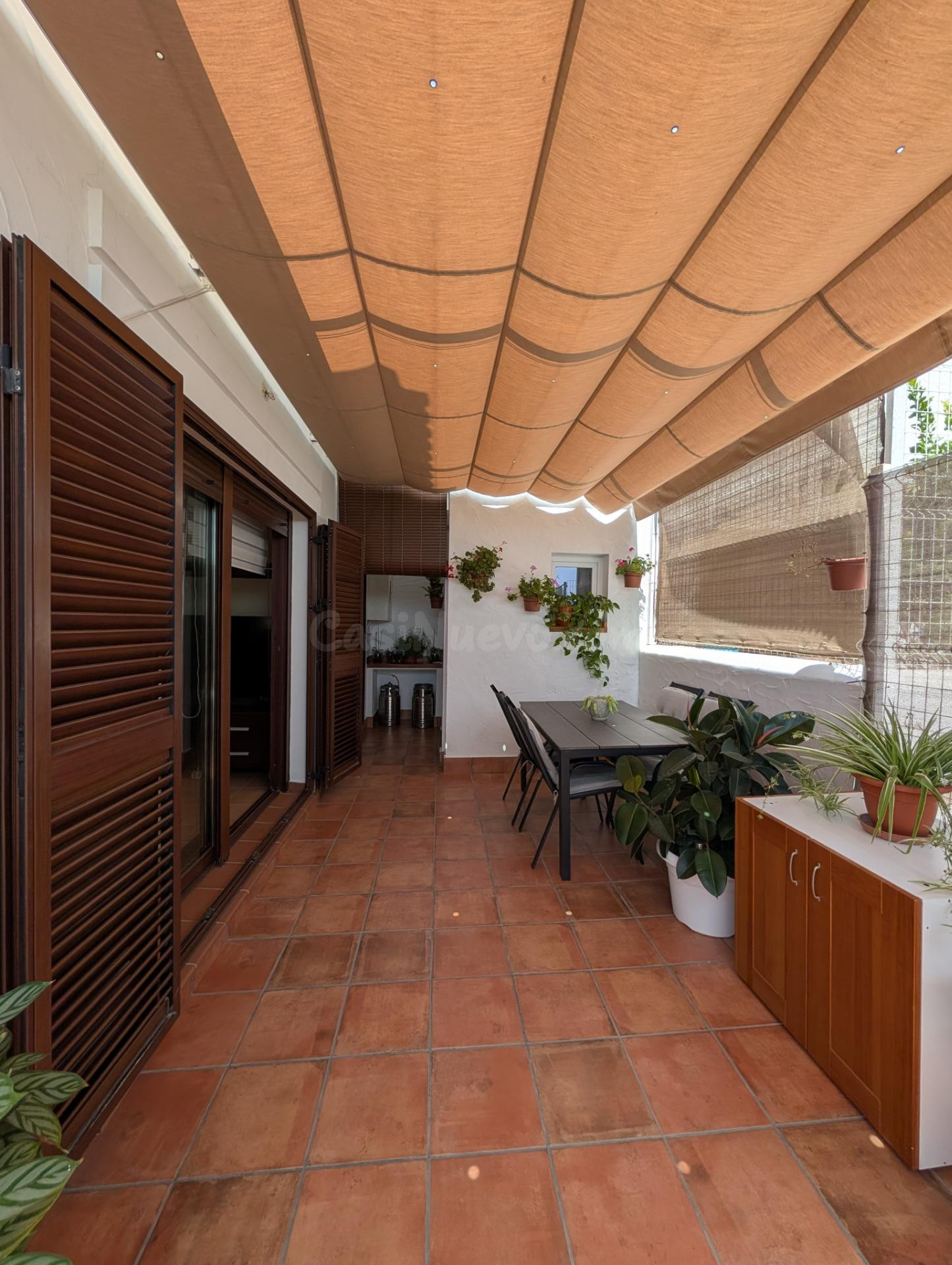 Amplia vivienda de esquina con acceso a piscina en Villablan - foto 5