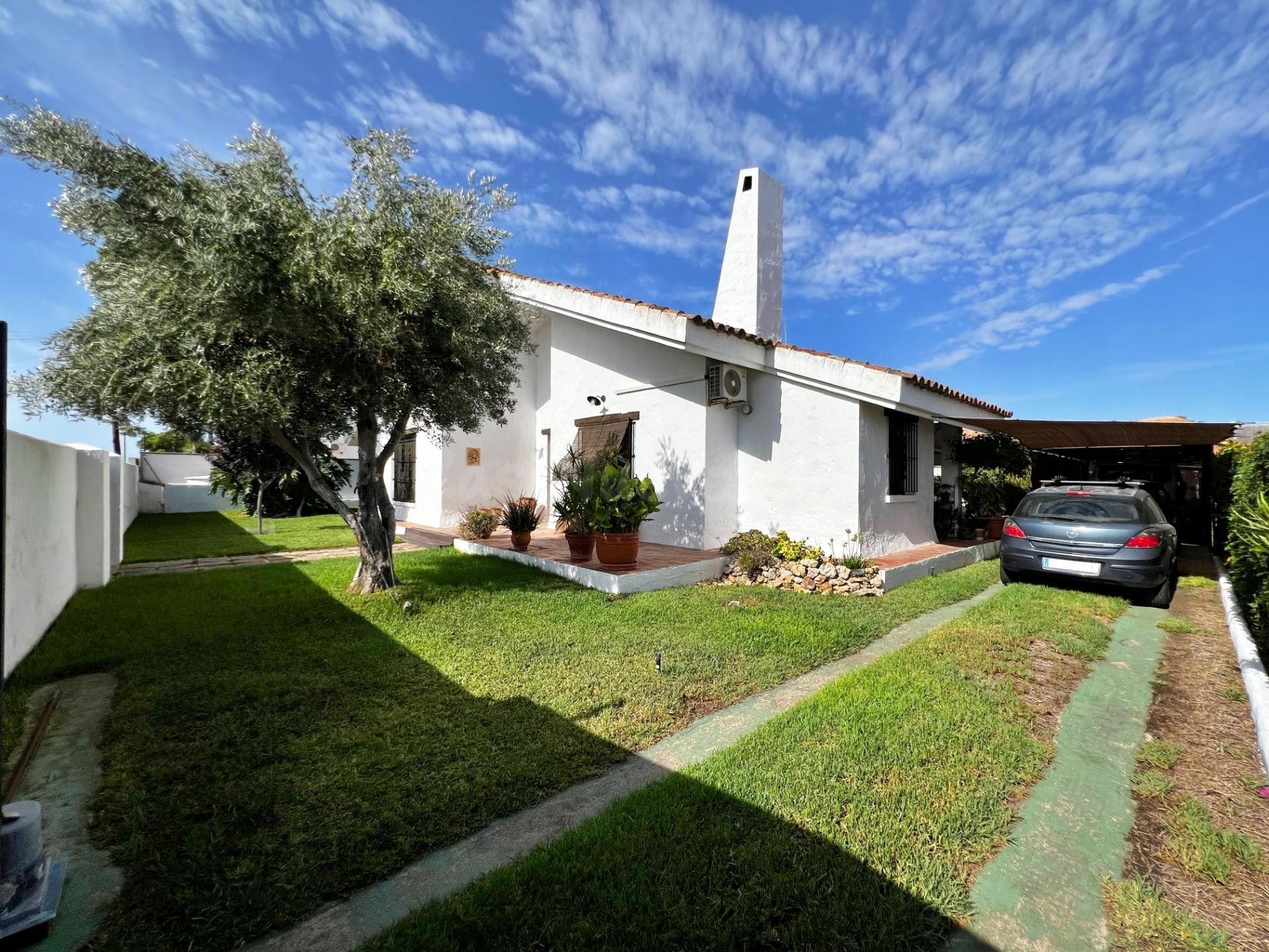 CHALET INDEPENDIENTE DE 4 DORMITORIOS EN VILLA ANTONIA - foto 5