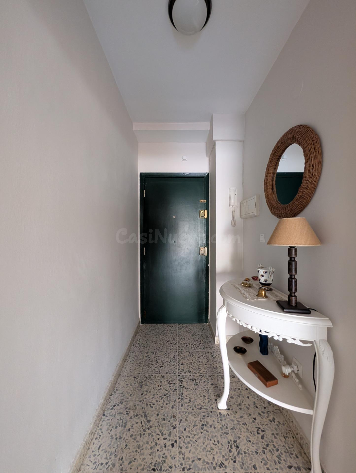 Amplio y Acogedor Apartamento en Primera Planta con Acceso p - foto 2