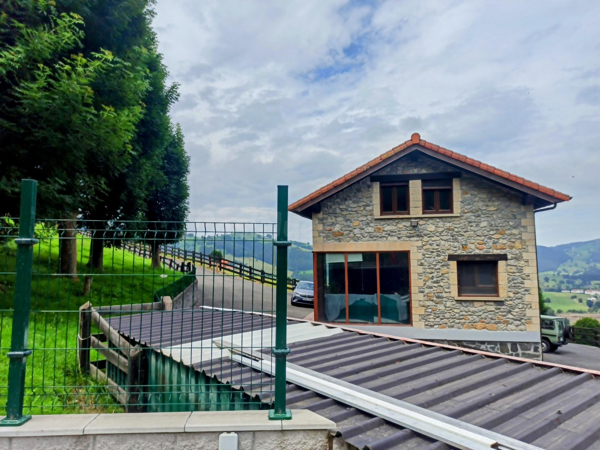 Impresionante casa de piedra con vistas espectaculares al Va - foto 2