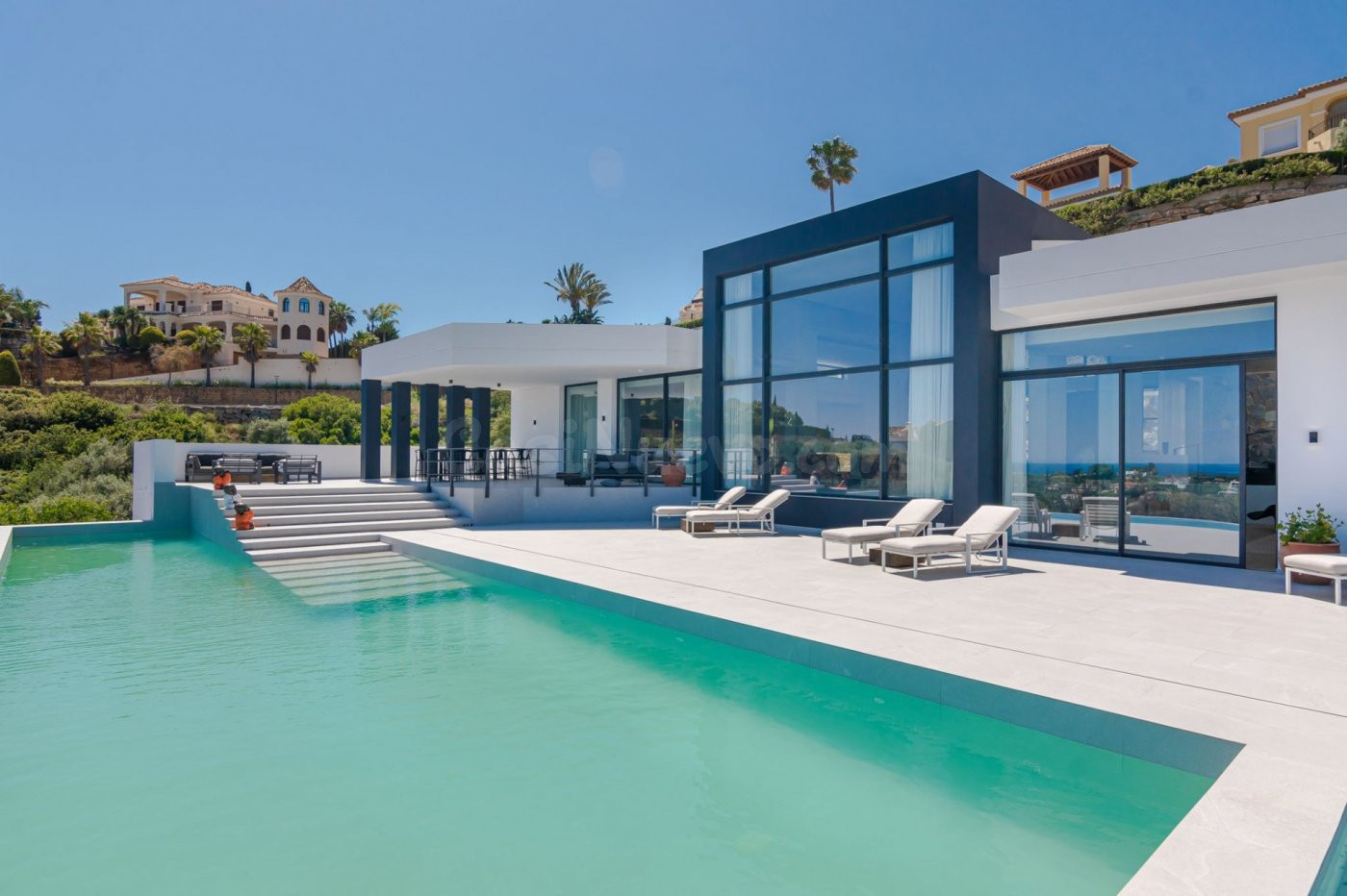 Nueva villa con espectaculares vistas panorámicas en Paraiso - foto 4