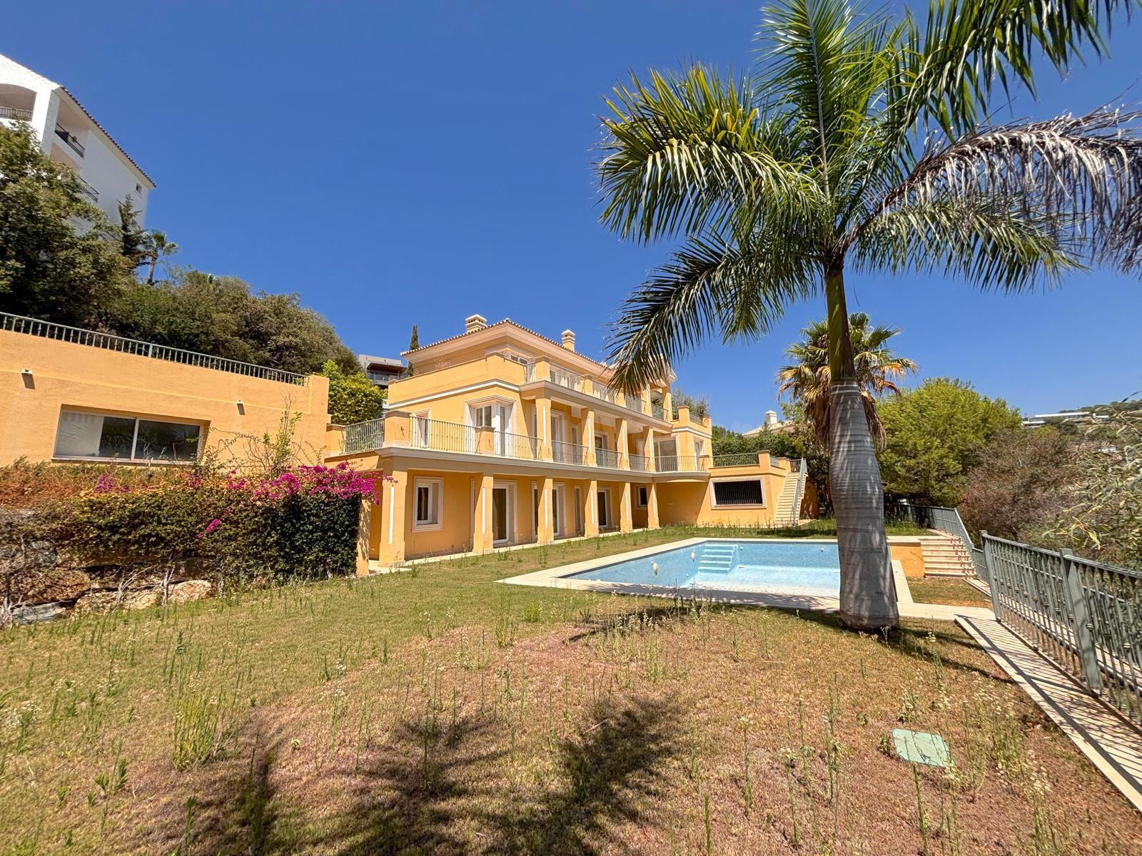 Villa de Lujo en Los Arqueros Golf, Benahavis - foto 4