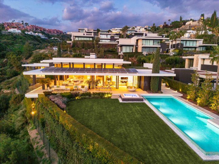 Exclusiva Villa de Diseño Moderno con Vistas Panorámicas y P - foto 3