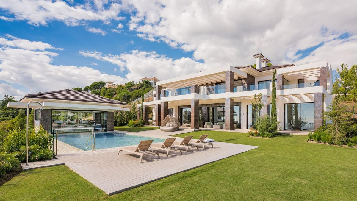 Impresionante villa de 9 dormitorios en La Reserva del Alcuz