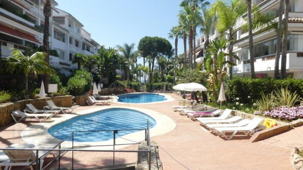 Espectacular apartamento en la primera linea de la playa en  - foto 5