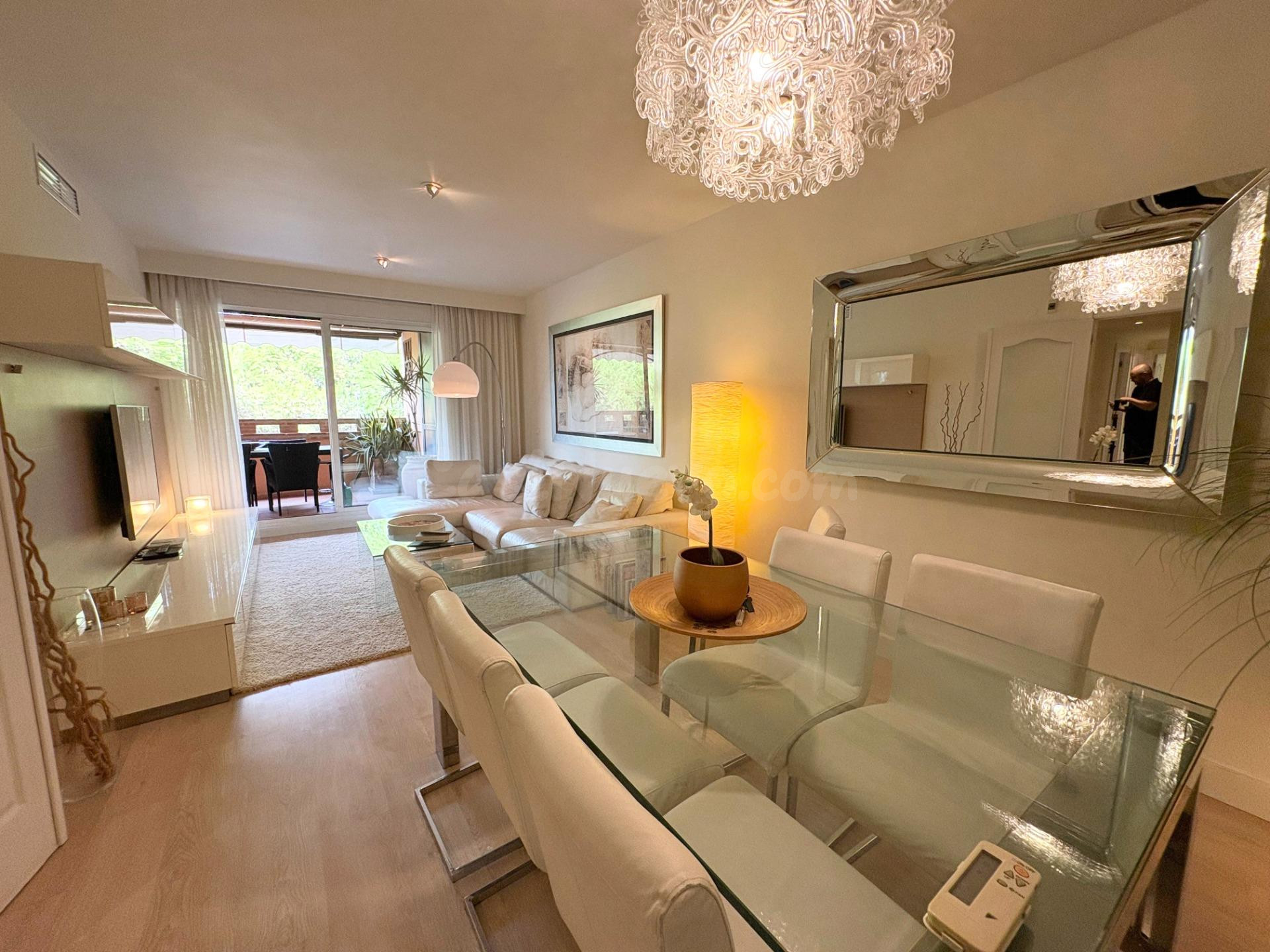 Bonito apartamiento ultima planta en Costa Nagueles III, Mil - foto 2