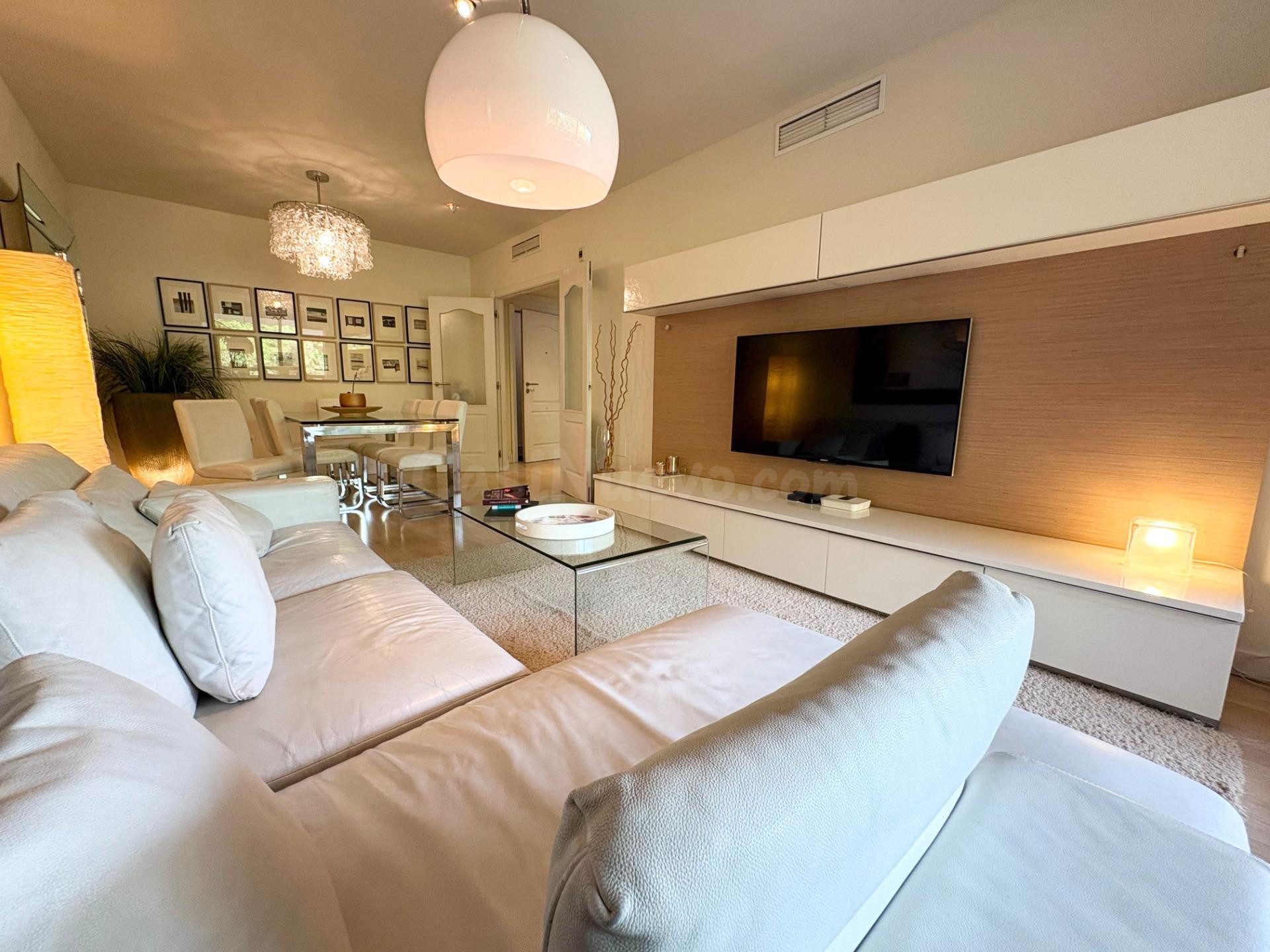 Bonito apartamiento ultima planta en Costa Nagueles III, Mil - foto 3