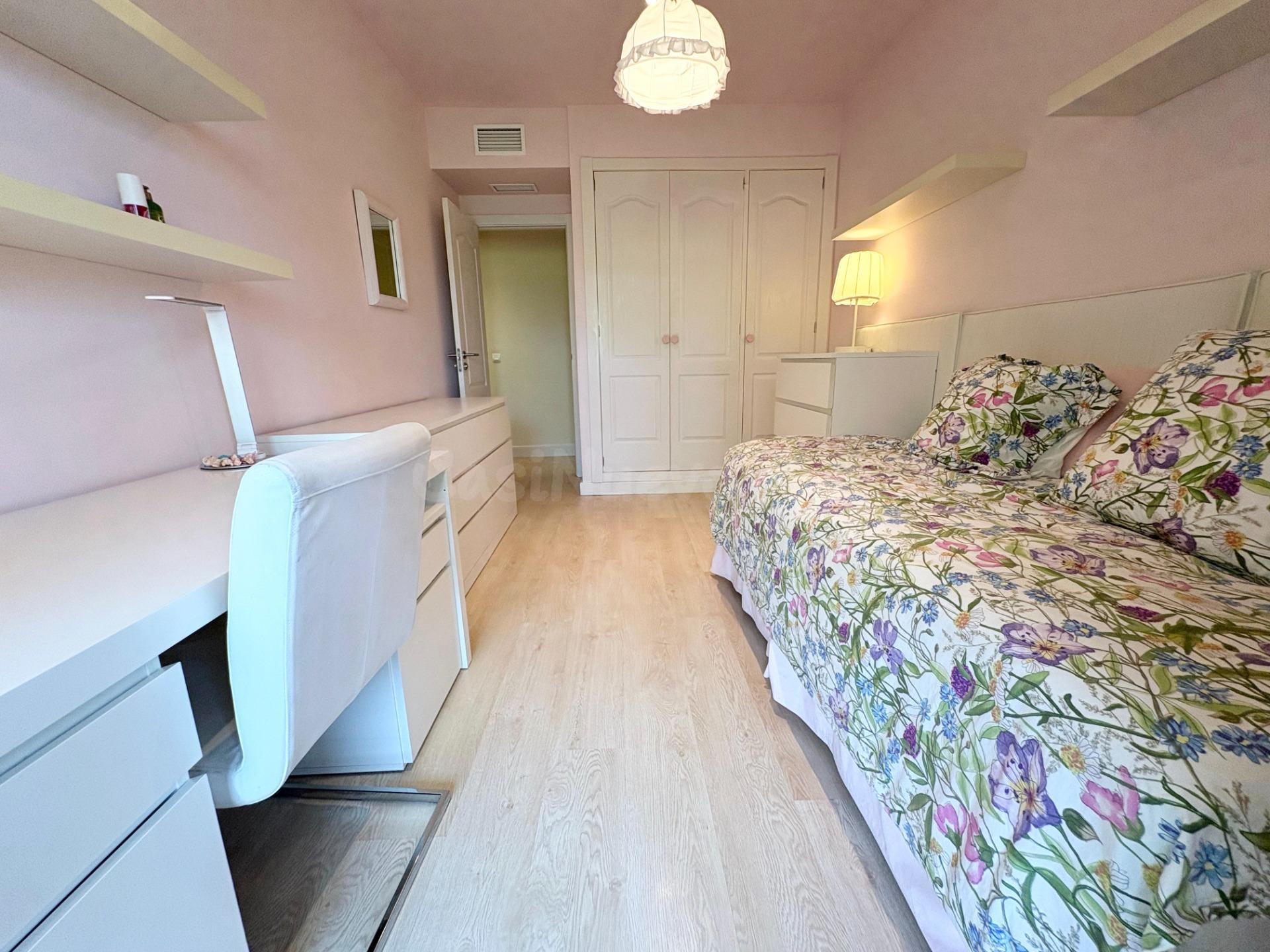 Bonito apartamiento ultima planta en Costa Nagueles III, Mil - foto 5