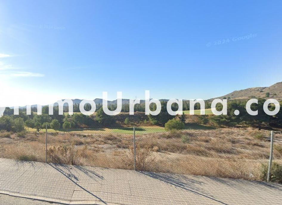 PARCELA URBANA EN VENTA € EN ALENDA GOLF EN 1ªLÍNEA. - foto 3