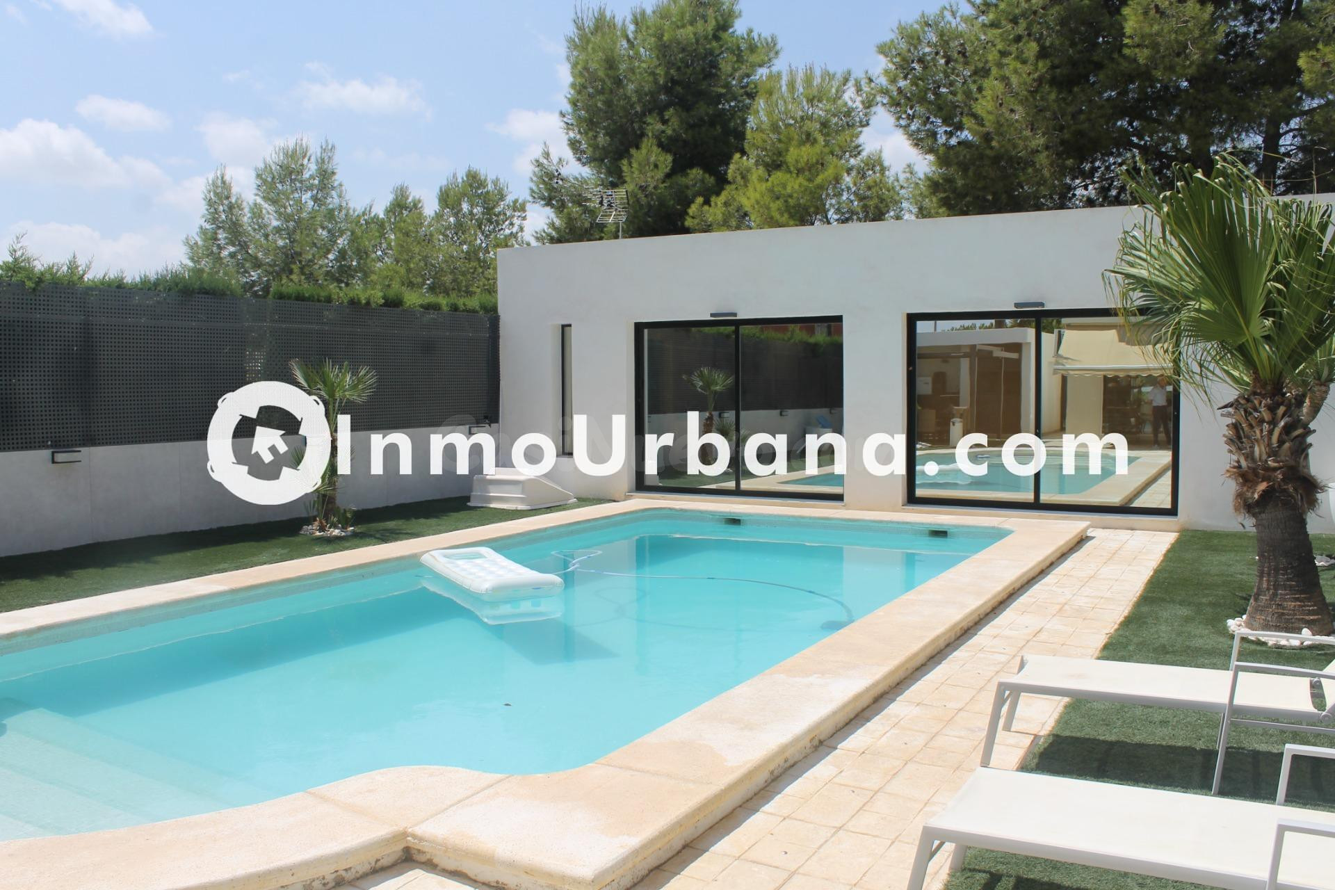 MAGNIFICO CHALET JUNTO AL CAMPO DE ALENDA GOLF - foto 3