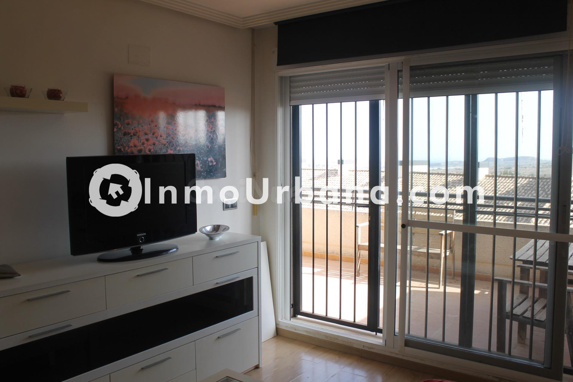 APARTAMENTO CON TERRAZA DOS HAB. URBANIZACION CON PISCINA - foto 5