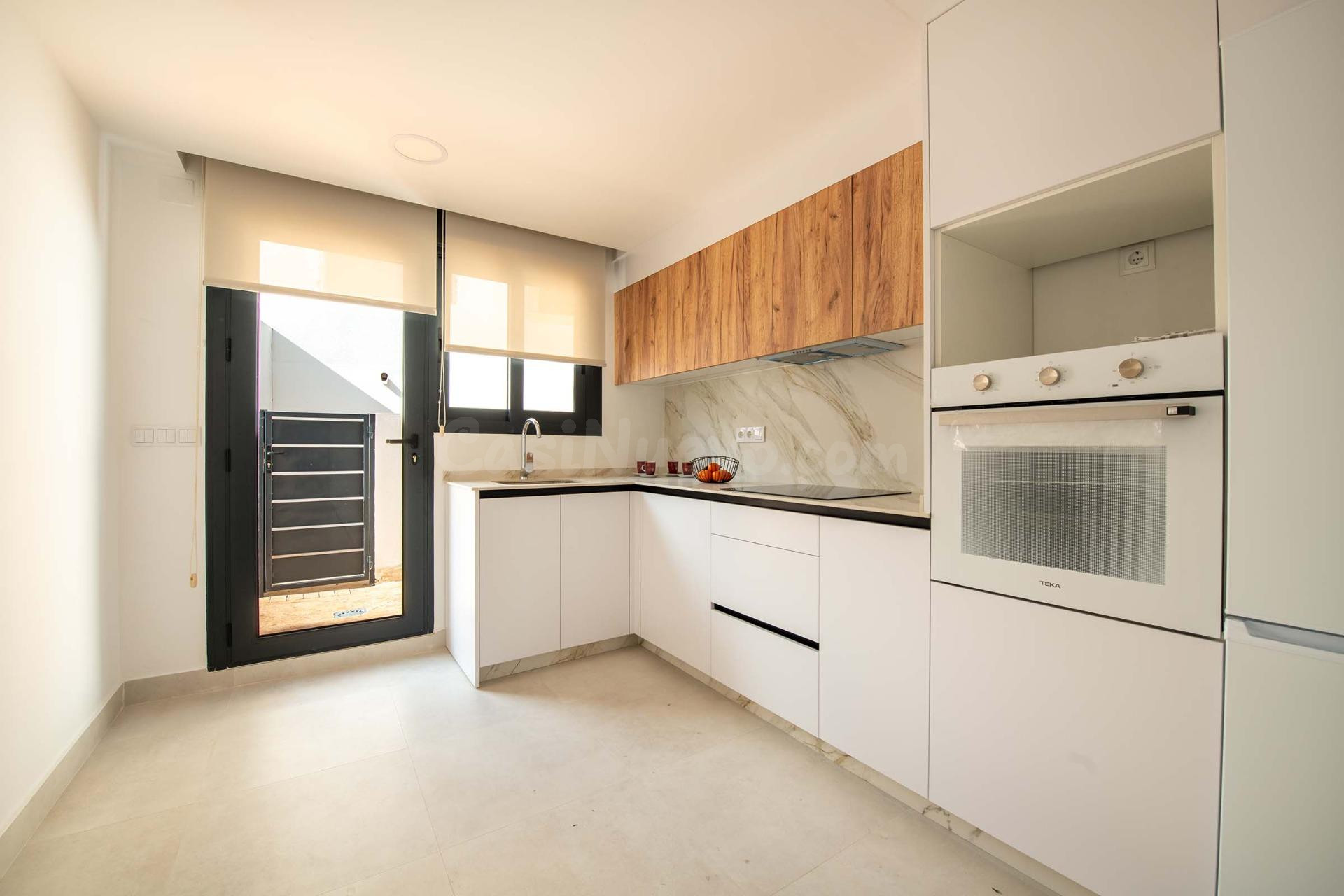 Exclusiva promoción de bungalow y adosados en Cox, Alicante - foto 2