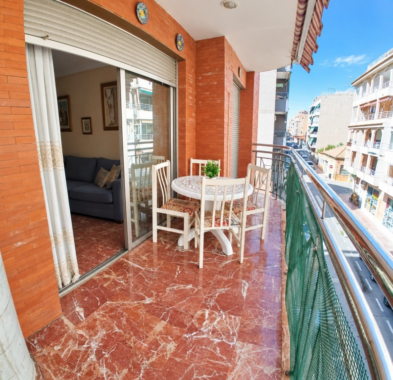 Piso en Venta en Torrevieja Alicante - foto 3