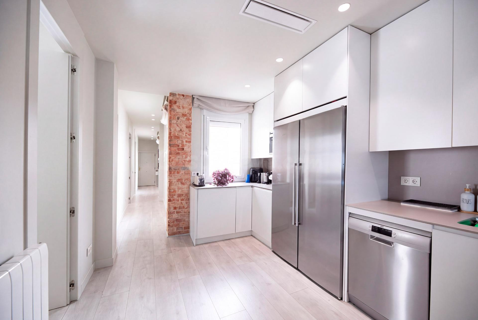 Amplio y Luminoso Piso Reformado calle Narvaez, - €1.320.000 - foto 2