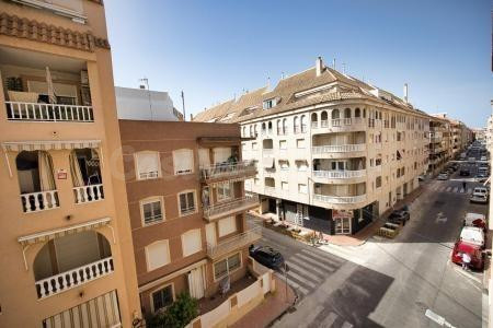 Apartamento a pocos metros de playas - foto 2