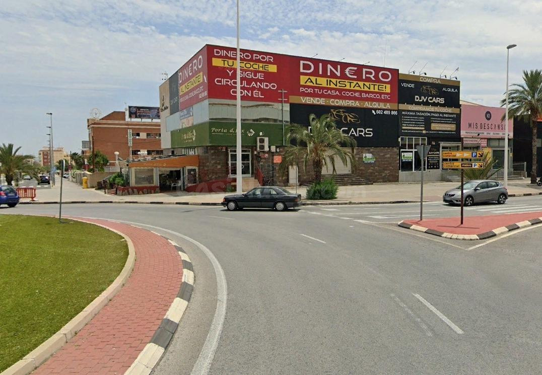 Nave industrial 2122m² en venta - Toscar