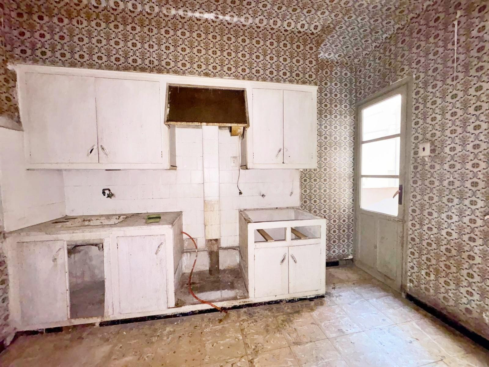 PISO PARA REFORMAR EN VICENTE BLASCO IBAÑEZ - foto 3