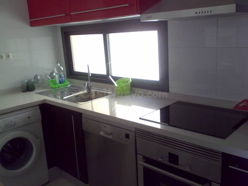 Ático 3 dormitorios, 2 baños y 2 garajes en El Campello - foto 3