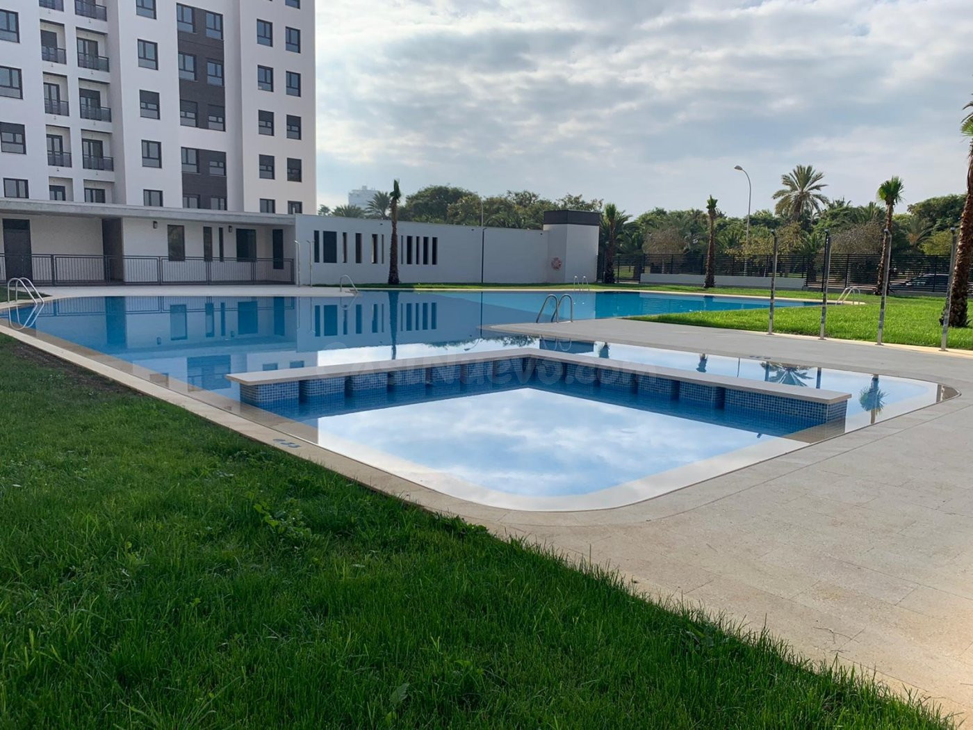 Alquiler Espectacular vivienda , 1º de dos dormitorios con s - foto 3