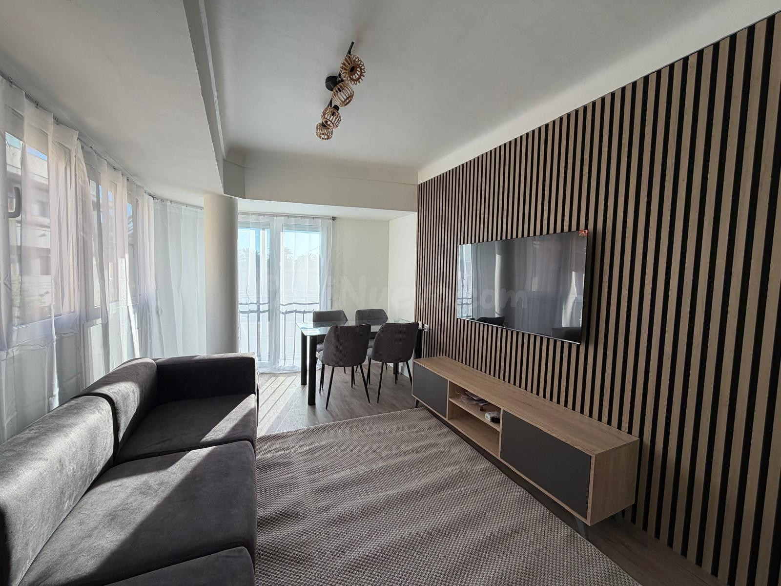 Encantador Apartamento en el Corazón de Zapatillera, Elche - foto 3