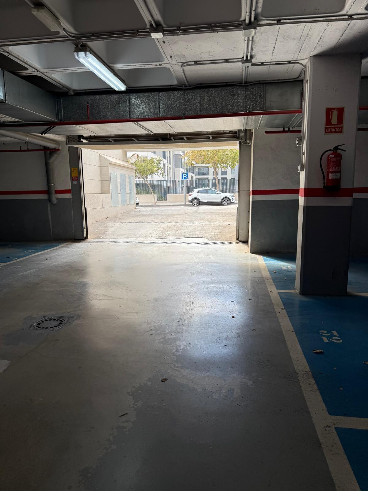 Garaje y Trastero en venta PAU I