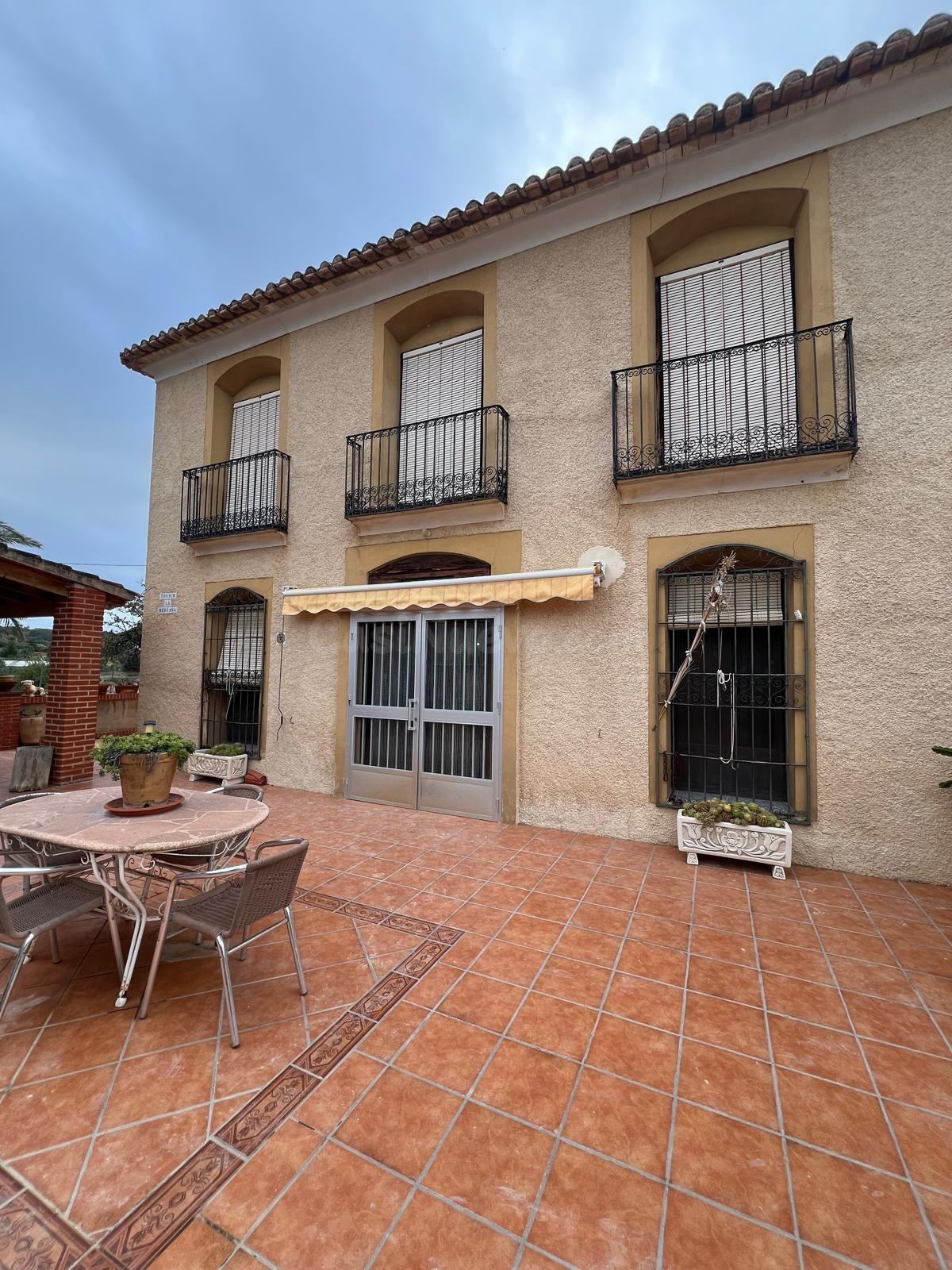 Casa señorial con terreno - foto 3