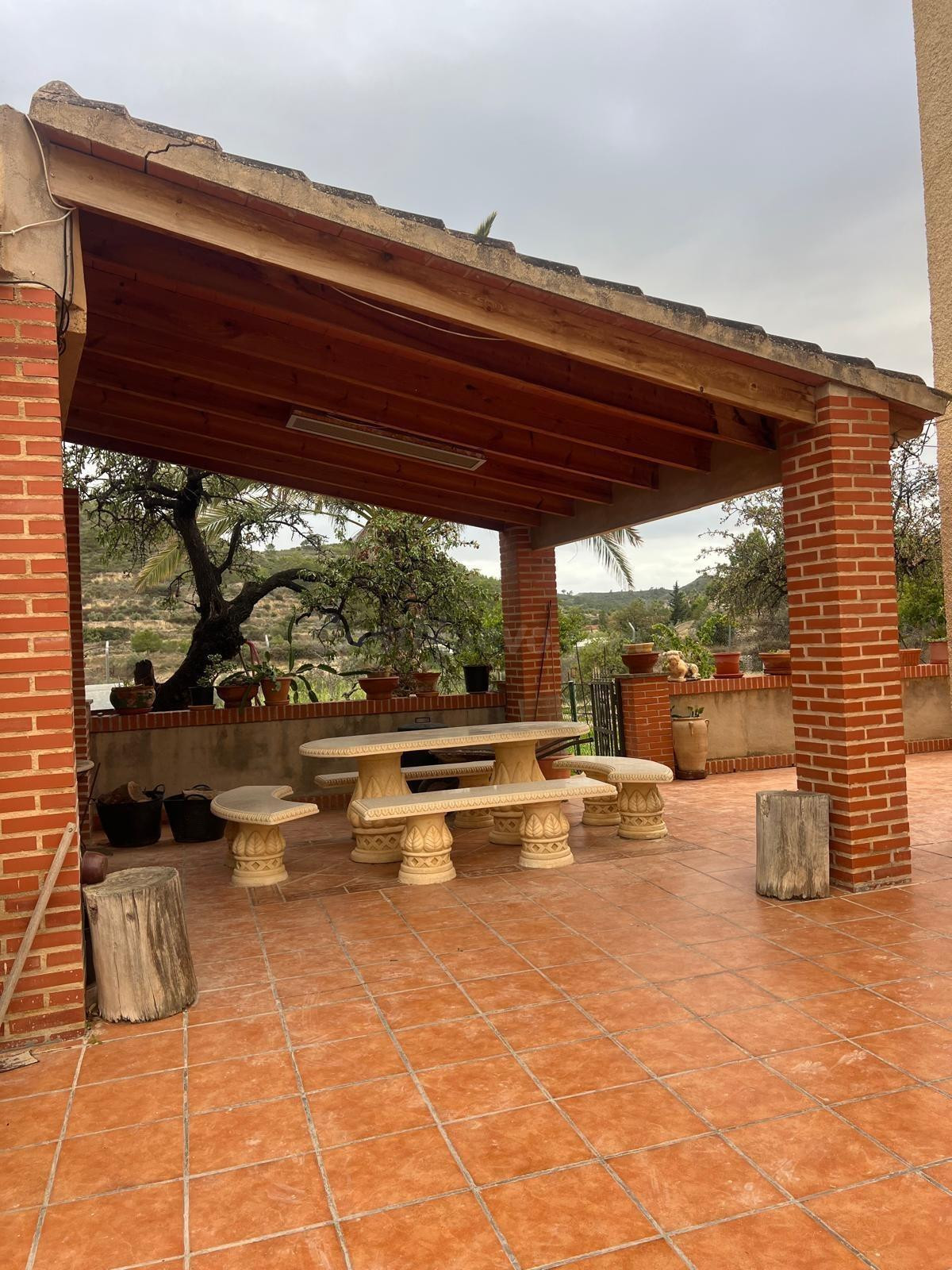 Casa señorial con terreno - foto 4