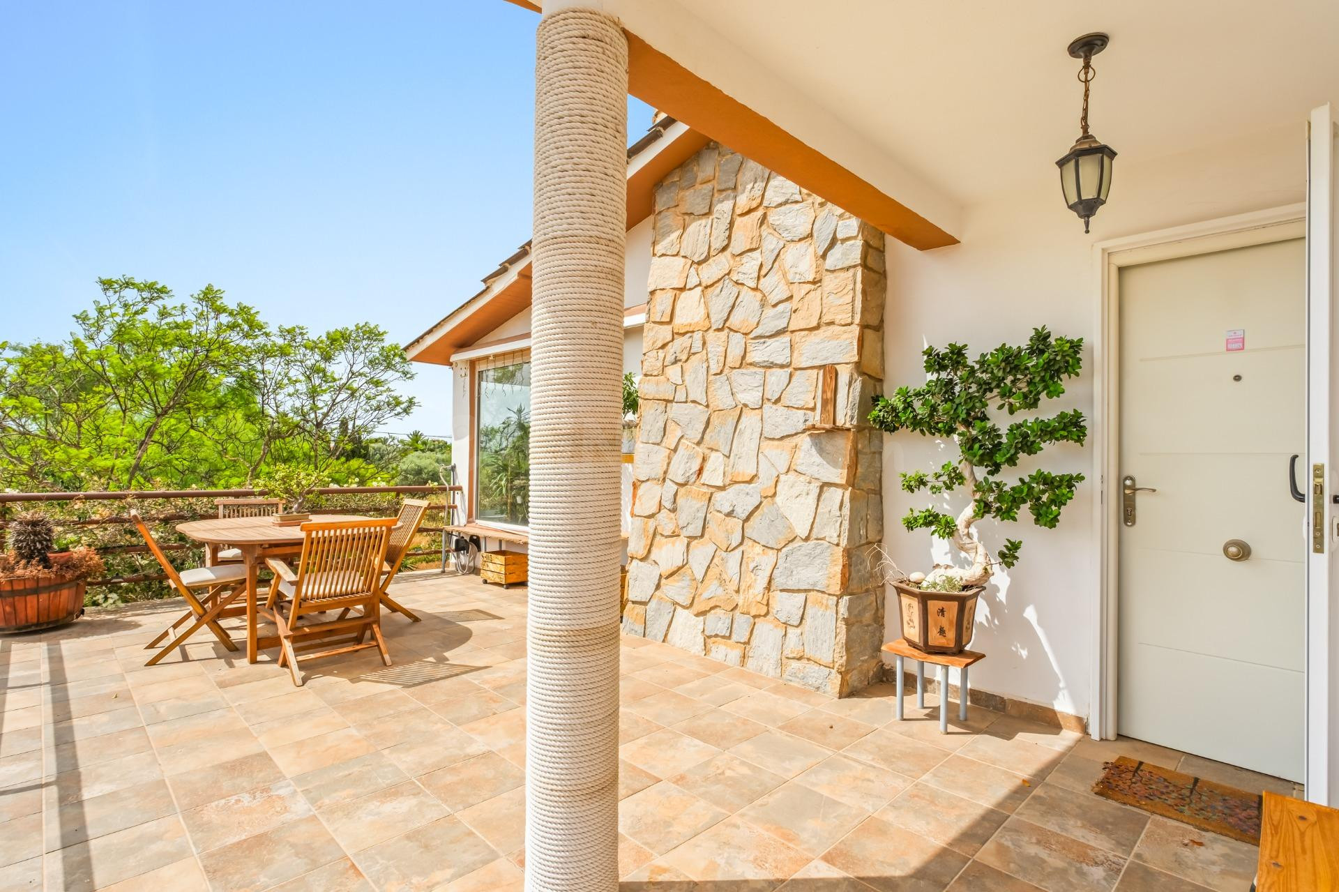 Villa con piscina climatizada y 2.000 m2 de parcela en Los L - foto 3