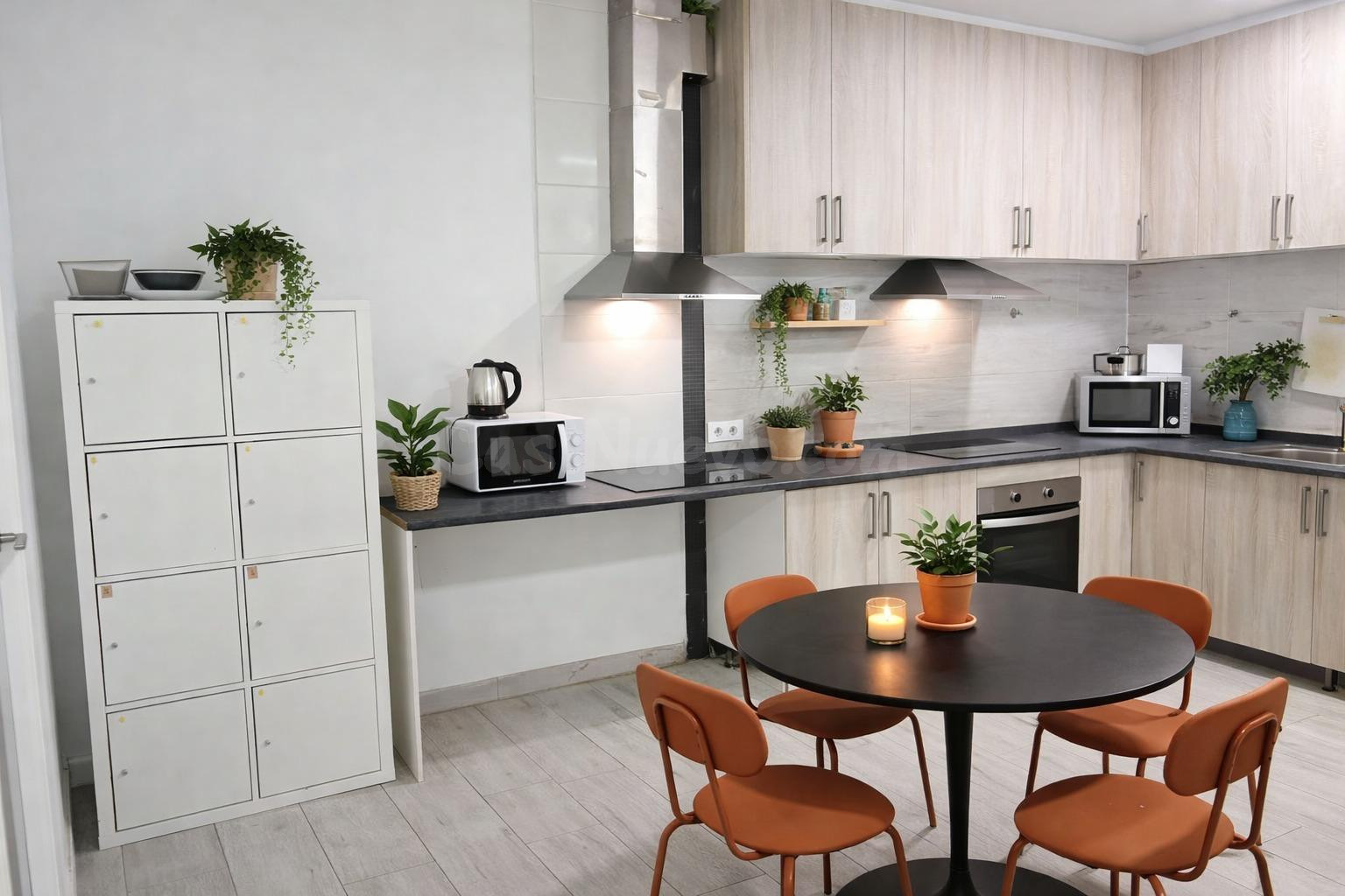 Oportunidad de Inversión en Barcelona: Local Comercial y Viv - foto 2