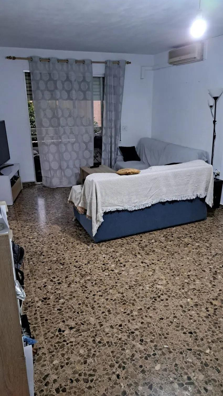 Piso en Torrefiel - Valencia - foto 3