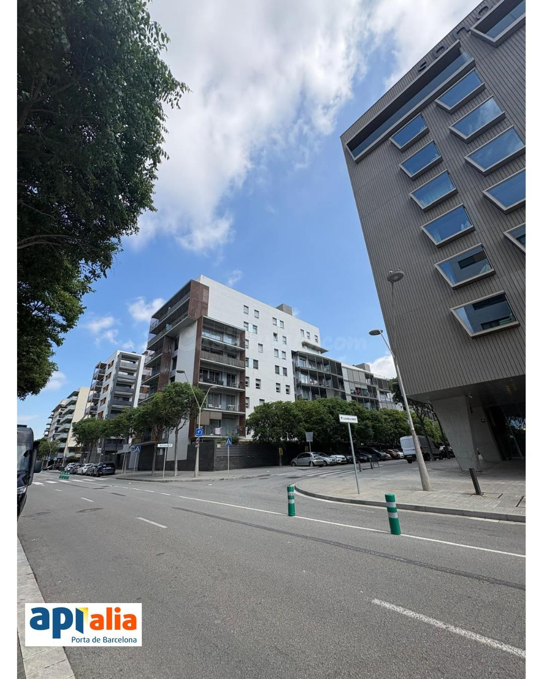 Elegante piso con terraza y parking en Sant Feliu de Llobreg - foto 3
