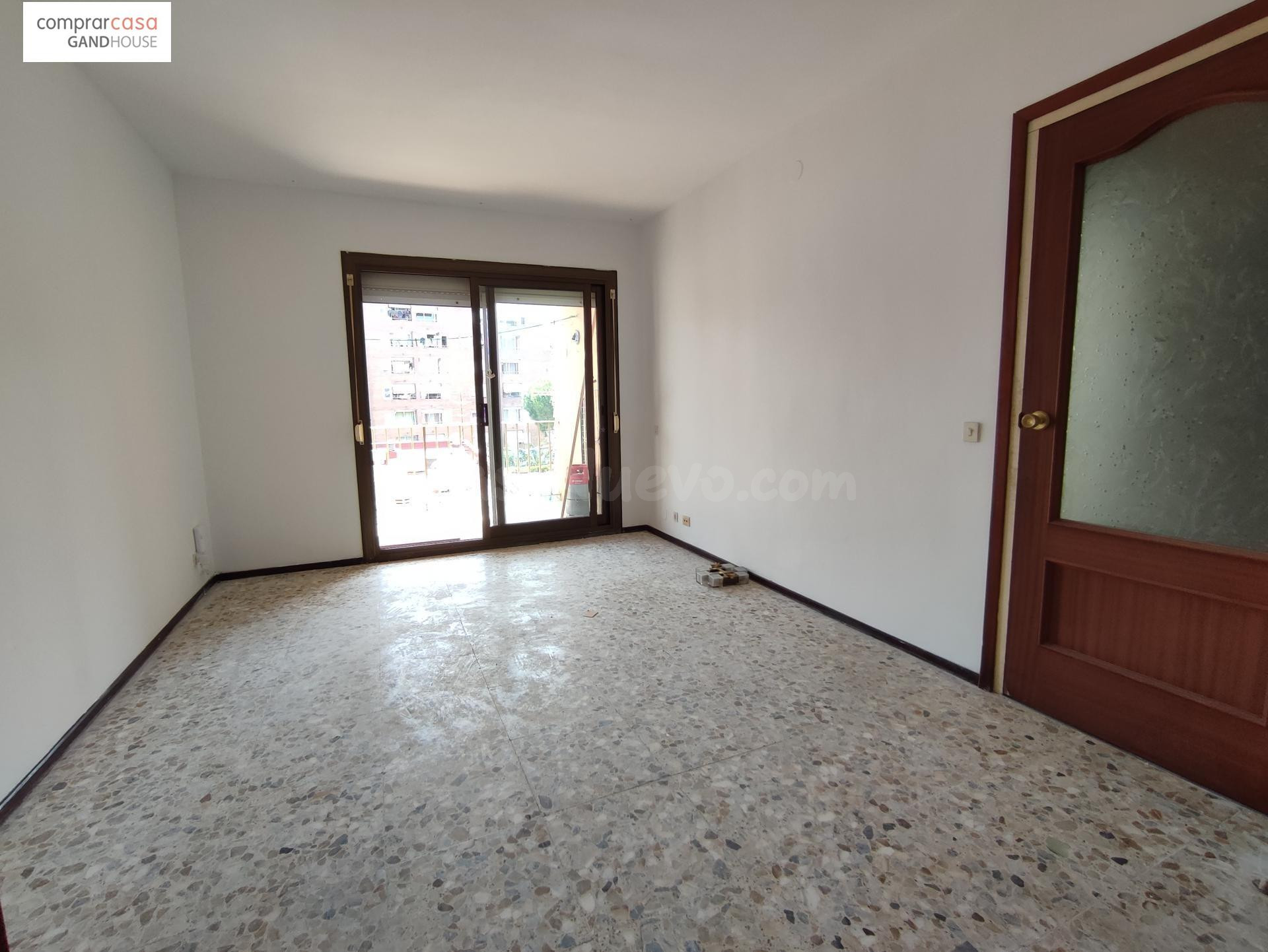 Fabuloso piso en Lloret-Fenals - foto 4