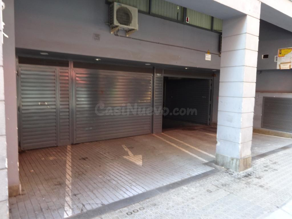 PARKING DOBLE EN SANTS - foto 2
