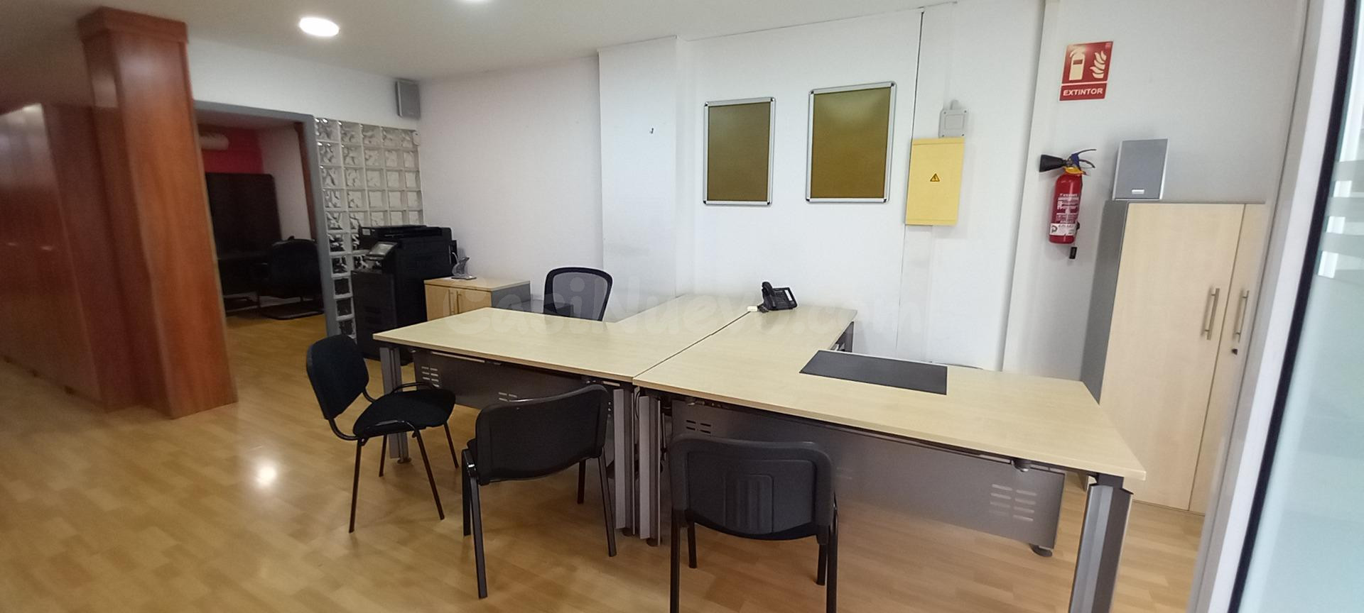 LOCAL DE 125m2 EN SANTS - foto 4