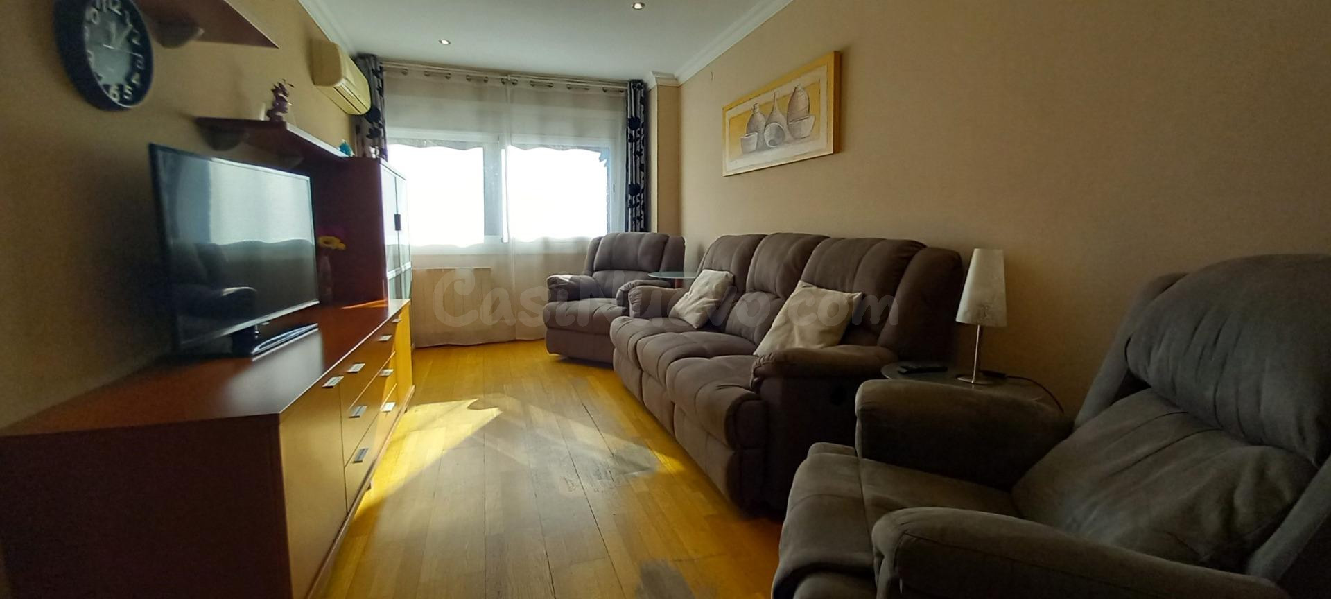 PISO DE 87m2 CON PARKING INCLUIDO.