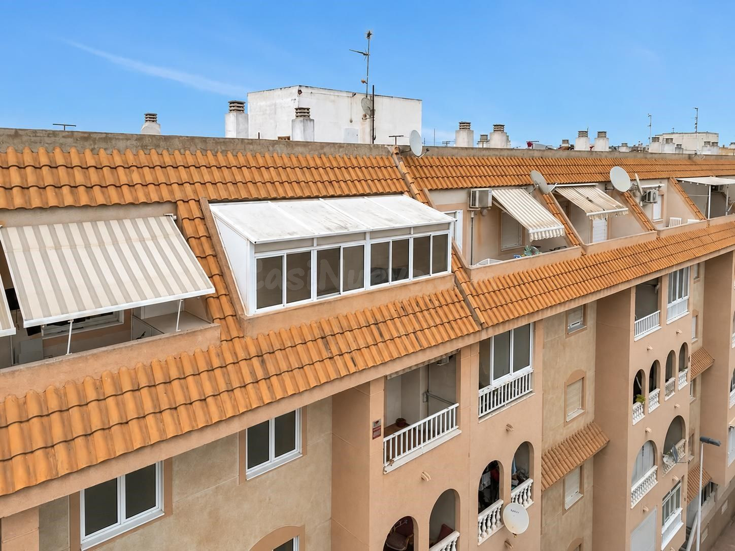 Apartamento de 1 dormitorio en Torrevieja - foto 2