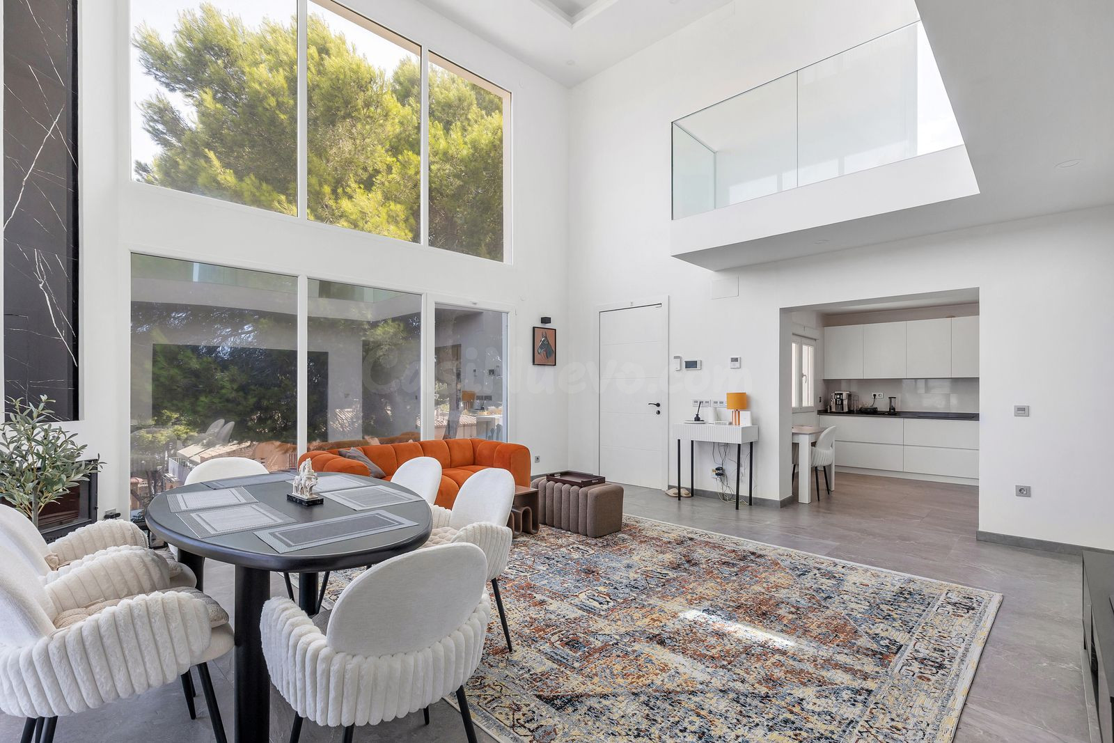 VILLA DE 5 DORMITORIOS Y 3 BAÑOS EN LOS BALCONES (TORREVIEJA