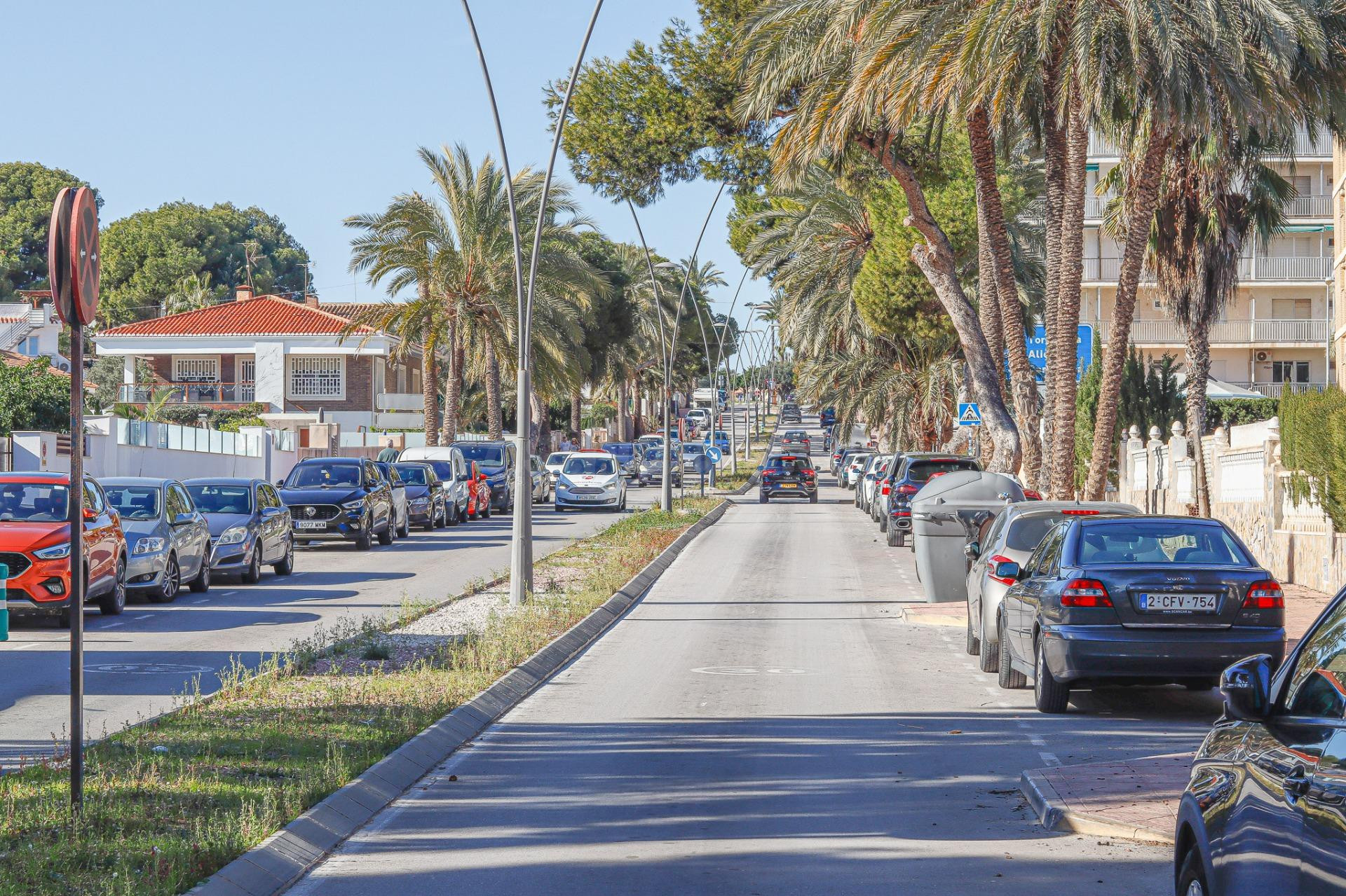 SE ALQUILA PLAZA DE GARAJE EN CENTRO DE TORREVIEJA ( ALICANT - foto 5