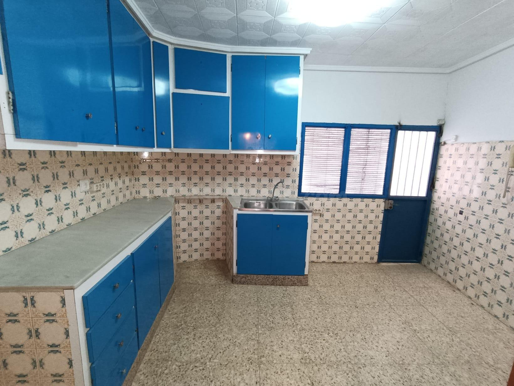 VIVIENDA UNIFAMILIAR EN EDIFICIO PARTICULAR - foto 2